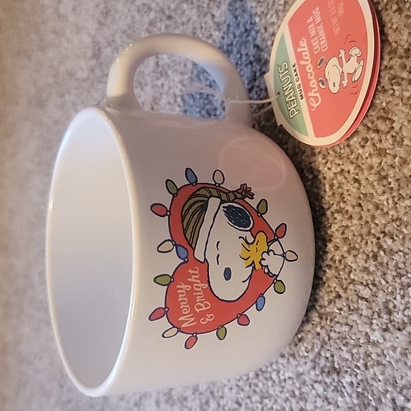 Snoopy Christmas mug - Picture 4 of 5